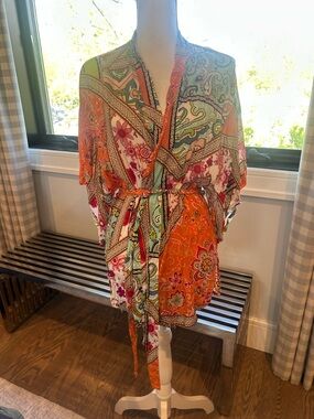 Printed Short Kimono Robe in Orange Multicolor